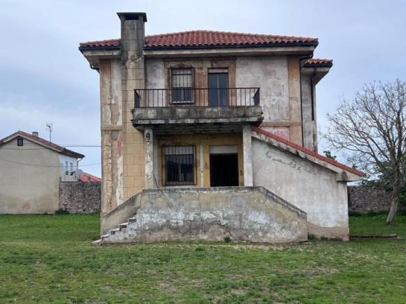 House or villa for sale in Avilés – Lg Caliero,el, El Carbayedo – El Quirinal