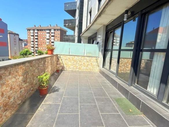 Apartment for sale in Avilés – Avenida de la Constitución, Centro