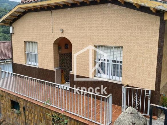 House or villa for sale in Ciaño – Fernosa, 7, Sama