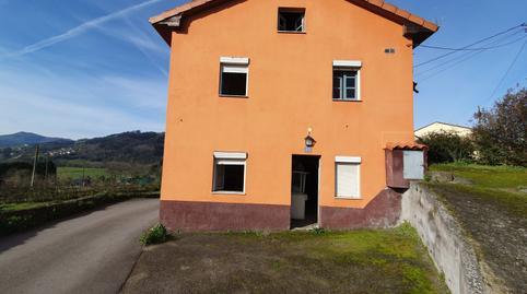 House or villa for sale in Candamo