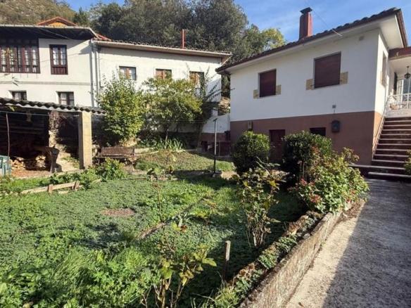House or villa for sale in Belmonte de Miranda