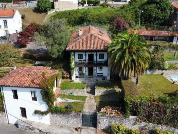 House or villa for sale in Posada – Barro