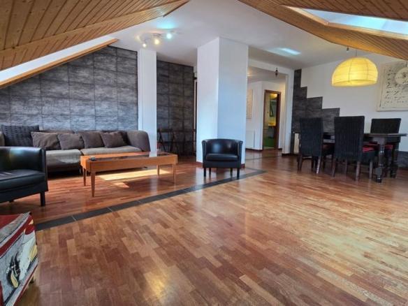 Apartment for sale in Llanes town