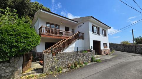 House or villa for sale in Celorio – Poó – Parres