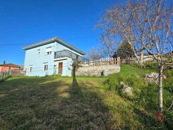 House or villa for sale in Ribadesella