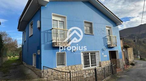 House or villa for sale in Soto Dueñas, Parres