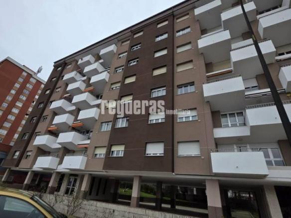 Apartment for sale on Calle Hermanos Espolita, La Magdalena
