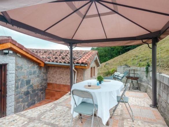 House or villa for sale in Camino Polígono 3 Paraje 900 Payarina, 159, Riosa