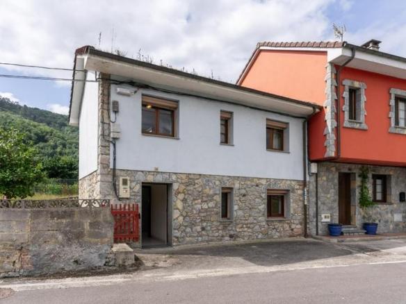 Townhouse for sale in Lugar Vegalencia, 31, Ribera de Arriba
