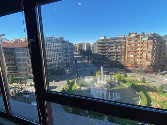 Apartment for sale in Plaza de América
