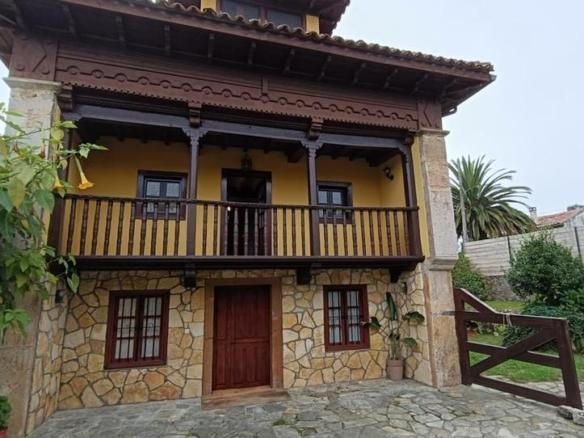 House or villa for sale in Posada – Barro