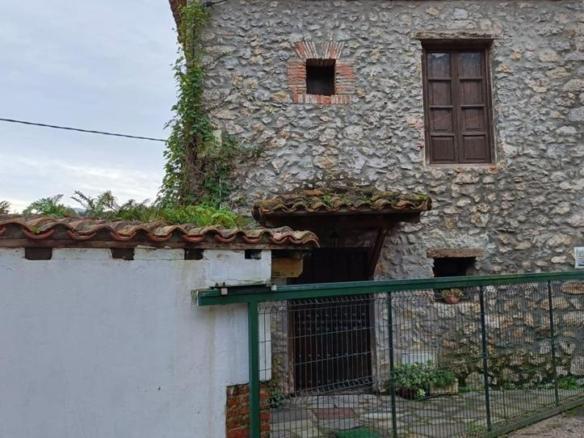 House or villa for sale in Posada – Barro