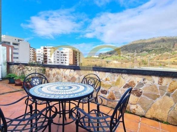 Apartment for sale on Avenida del Mar, HUCA – La Cadellada