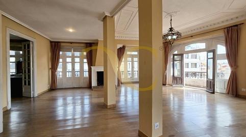 Apartment for sale on Calle Uría, Salesas – Foncalada – Campoamor