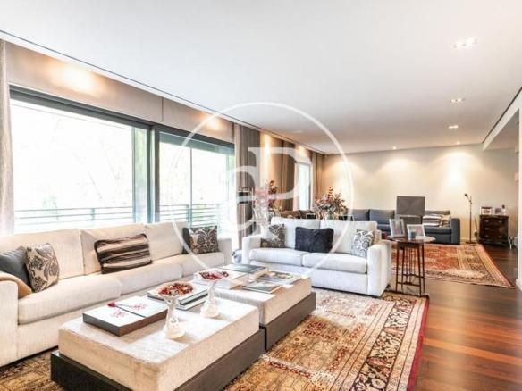 Apartment for sale in Passeig de la Bonanova, Sant Gervasi i la Bonanova