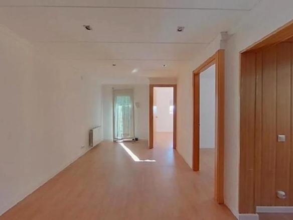 Apartment for sale on Carrer Menéndez y Pelayo, Singuerlín