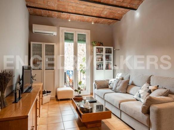 Apartment for sale in El Raval