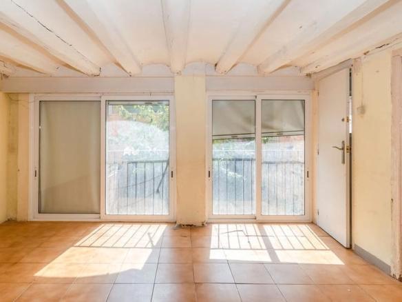 Apartment for sale in Cos (mezzanine), Valldaura – Cardona Road