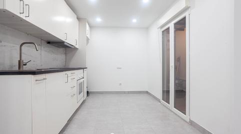 Ground floor apartment for sale in Sants-Badal