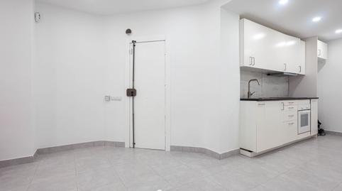 Ground floor apartment for sale in Sants-Badal