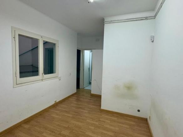 Apartment for sale in Sants