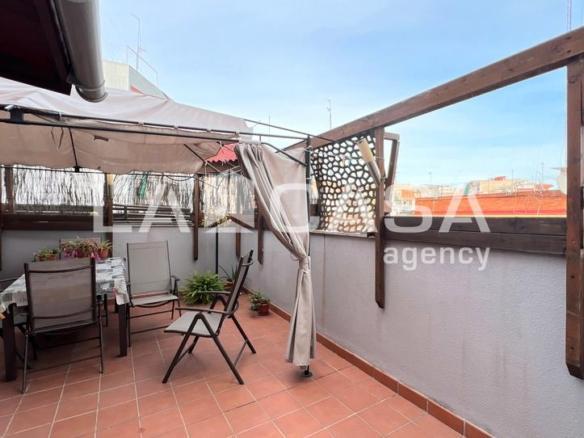 Apartment for sale on Carrer de Richard Strauss, La Salut