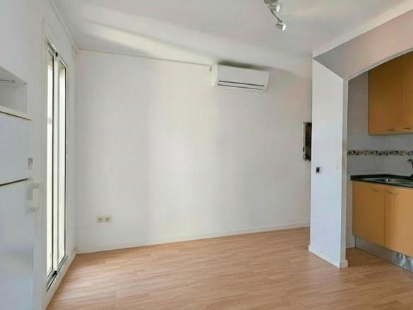 Apartment for sale on Rosa de Alejandria Street, Pubilla Cases