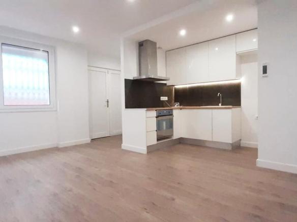 Ground floor for sale in Castell – Poble Vell