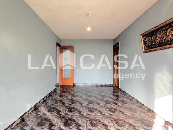 Apartment for sale in Llefià