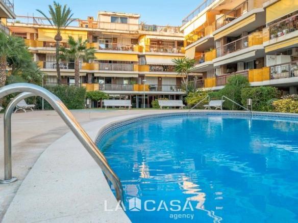Penthouse for sale in Passeig Marítim, Baixador