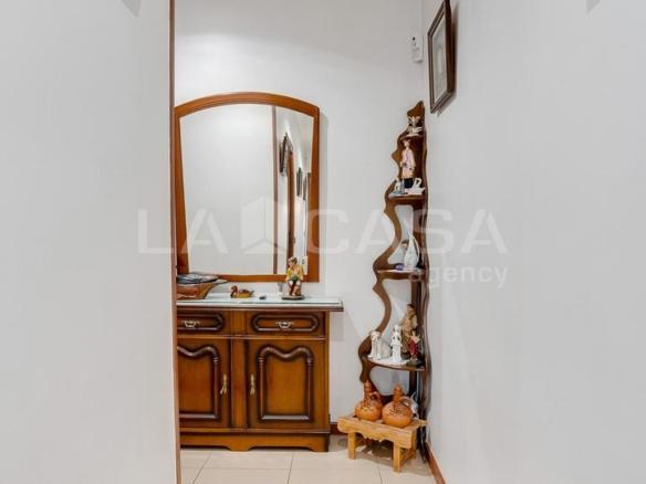 Apartment for sale in Safaretjos