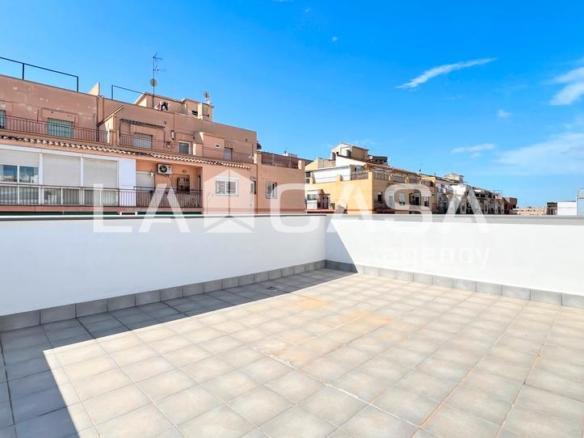 Penthouse for sale in Llefià