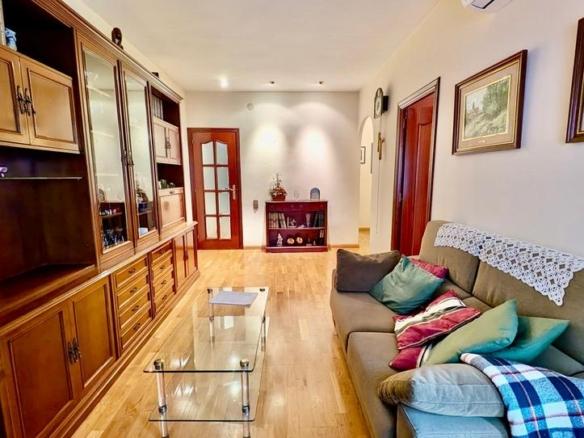 Apartment for sale on Novell Street, Les Corts neighborhood