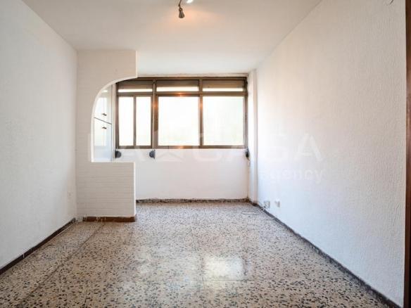 Apartment for sale in Carrer D’àngels Garriga, La Verneda i la Pau