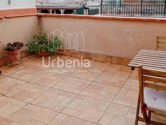 Penthouse for sale in Center – Nucli Antic