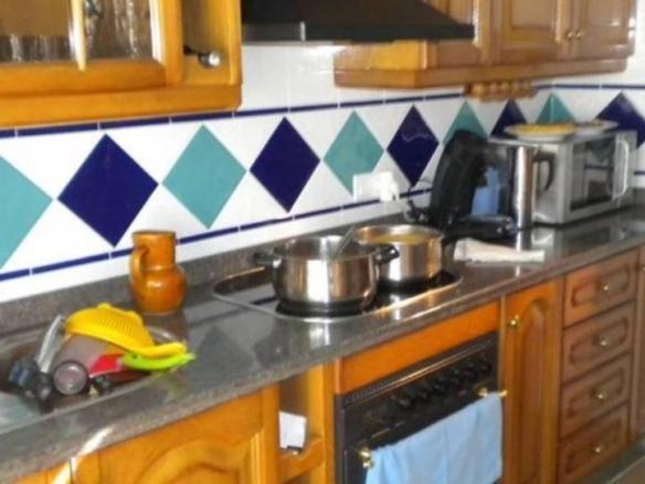 House or villa for sale on Cedro Street, Don Benito