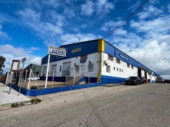 Industrial building for sale in La Estación