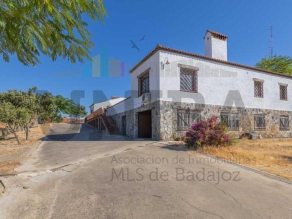 House or villa for sale in Carretera de Sevilla – Los Montitos