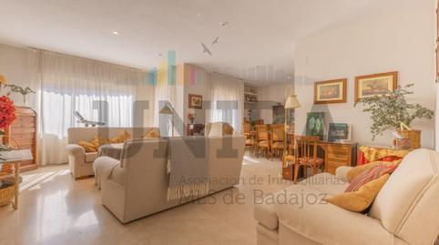Apartment for sale on Avenida de Sinforiano Madroñero, Valdepasillas – La Paz – Huerta Rosales