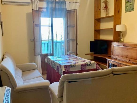 Apartment for sale on Avenida Jesús de Nazaret, 12a, Llerena