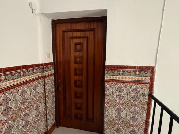 Apartment for sale on Calle Manuel Pajuelo Perozo, 5, Llerena