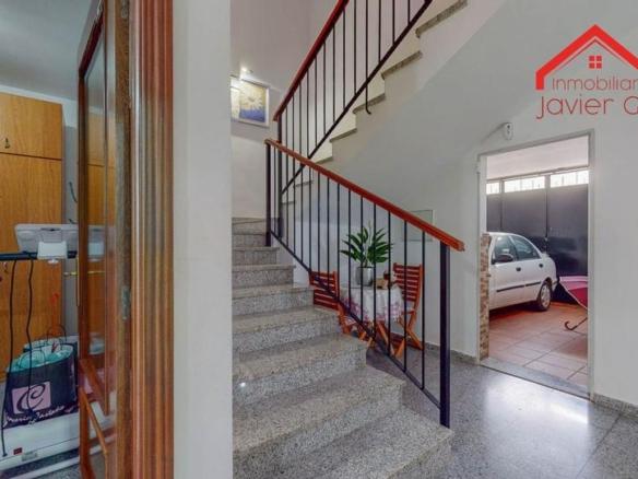 Duplex for sale in Empecianado, 114, Villafranca de los Barros