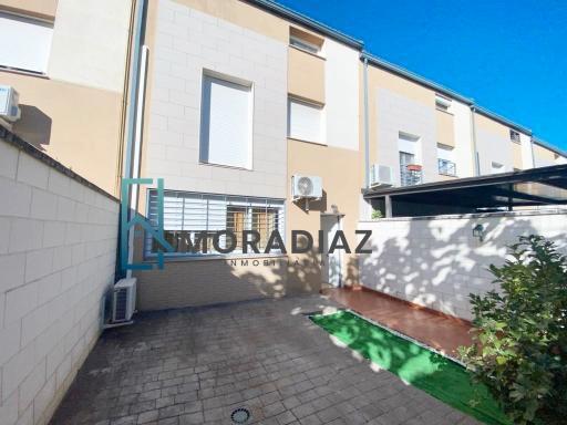 Townhouse for sale in Don Benito