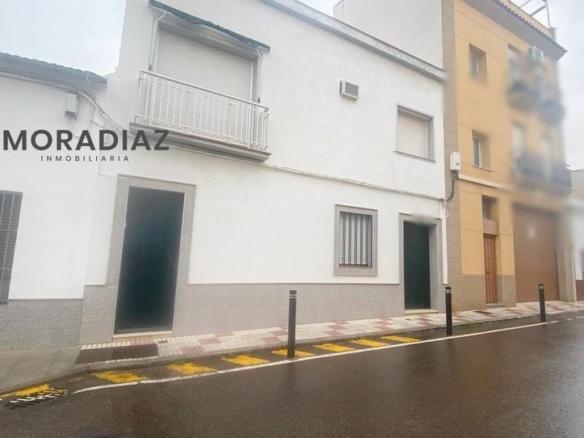 Townhouse for sale in Don Benito