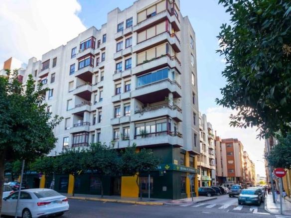Apartment for sale on Calle de Adelardo Covarsí, 1, Santa Marina