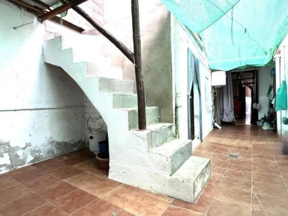 House or villa for sale on Calle Garcia Holguin, 24, Medellín