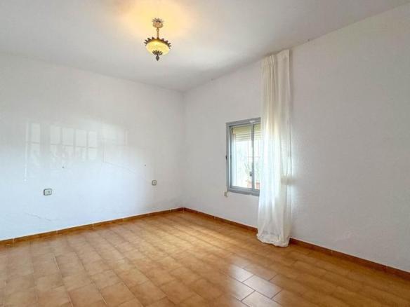 Ground floor apartment for sale in La Estación