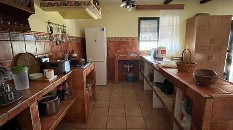House or villa for sale in Cheles