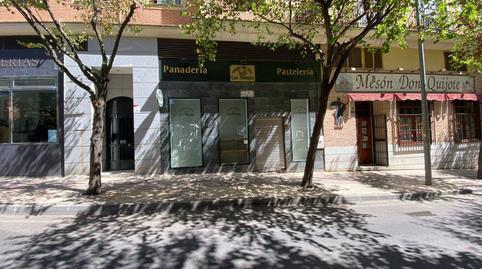 Commercial premises for sale on Calle González Serrano, La Estación