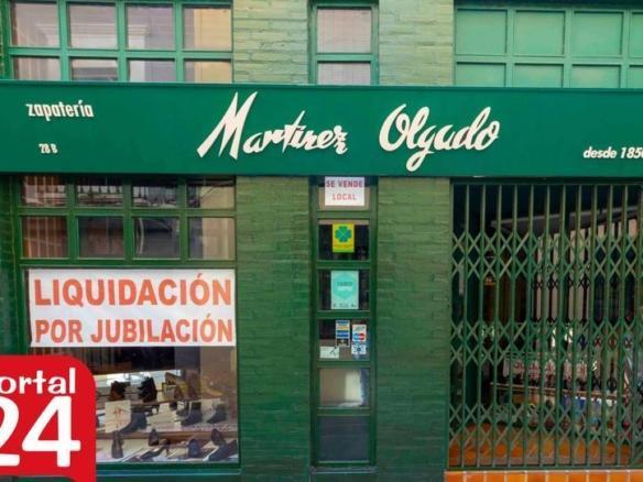 Commercial premises for sale on Calle de la Virgen de la Soledad, Old Town